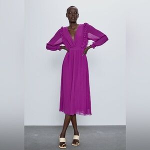 ✨ZARA woman purple pleated dress NWOT✨